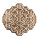Nordic Ware Honeycomb Pull-Apart Pan - Image 3